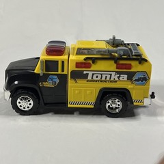 2011 Tonka construction truck with lights and sounds black front yellow back