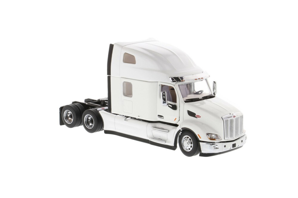 Die-cast Masters 71072 Peterbilt 579 Ultraloft Tractor – White 1/50 New MIB