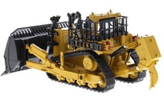 DIECAST MASTERS,Bull CATERPILLAR D11 with ripper and 2 blades, 1/64, DCM85637