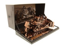 DIECAST MASTERS,Bull D11T COPPER FINISH, 1/50, DCM85517