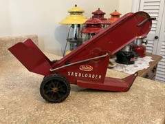 VINTAGE 1960’S RED TONKA TOYS SANDLOADER TOY VERY NICE