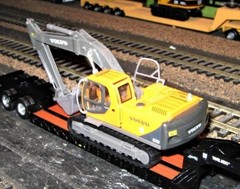 Cararama 185 Volvo EC210 Track Excavator – HO Scale 1/87 Die-cast MIB
