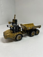 Custom Diecast Masters 1/64 Cat Construction Lot 4pc Set READ DESCRIPTION