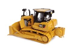 Caterpillar D7E Dozer w/ Winch – 1/24 – CCM – Diecast – Brand New 2011