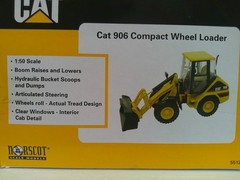 Norscot CAT 906 Compact Wheel Loader 1:50 Scale Darkish Yellow Very Good Box