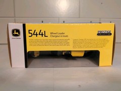 NIB ERTL Prestige Collection John Deere 544L Wheel Loader Die-Cast Scale 1/50