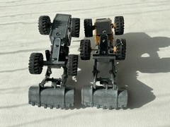ERTL Front Loader Payloader 560 Diecast 1/50? Scale Diecast Metal Two Listed