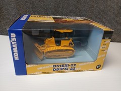 First Gear Komatsu Dozer Diecast 1/50 Scale D51EXi-122 D51PXi-22 in Box 50-3283