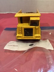 591-vintage 1998 Soma Mighty Wheels Bright Yellow Diecast Dump Truck 4 Inch
